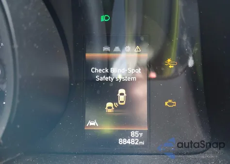 2022 Hyundai Elantra Sel z USA, uszkodzony, nr VIN 5NPLM4AG9NH084463